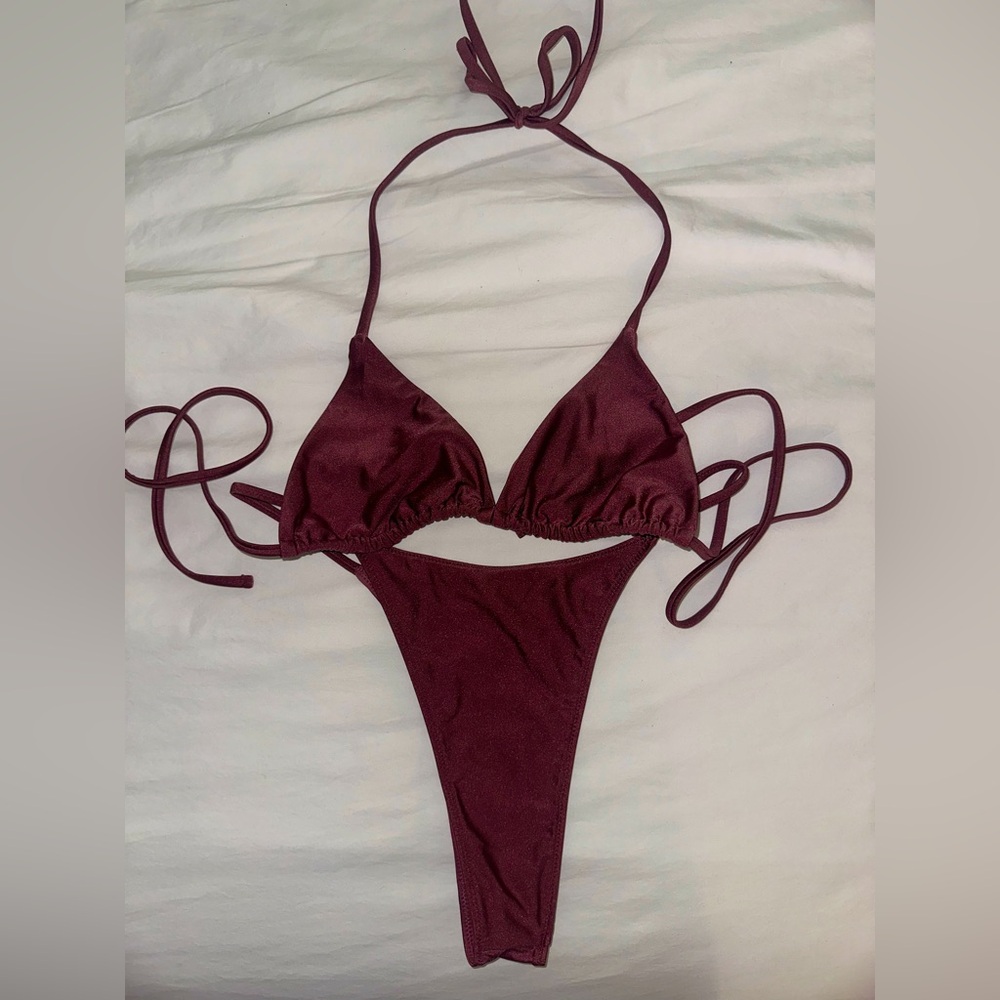 Frankies Bikinis x Sydney Sweeney Burgundy Triangle Bikini Set